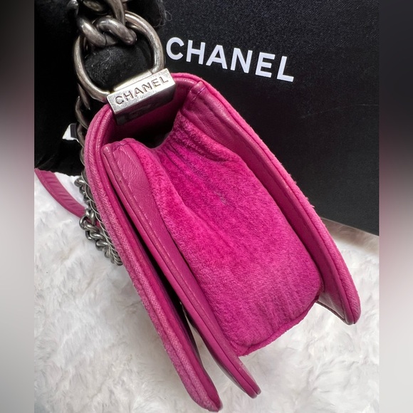 CHANEL Pink Velvet Quilted Small Boy Bag-17334532 - Picture 5 of 15